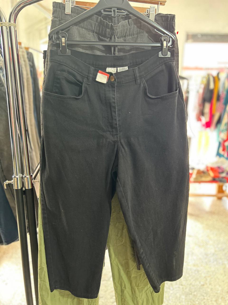 Jean Roaman’s Negro de Hombre