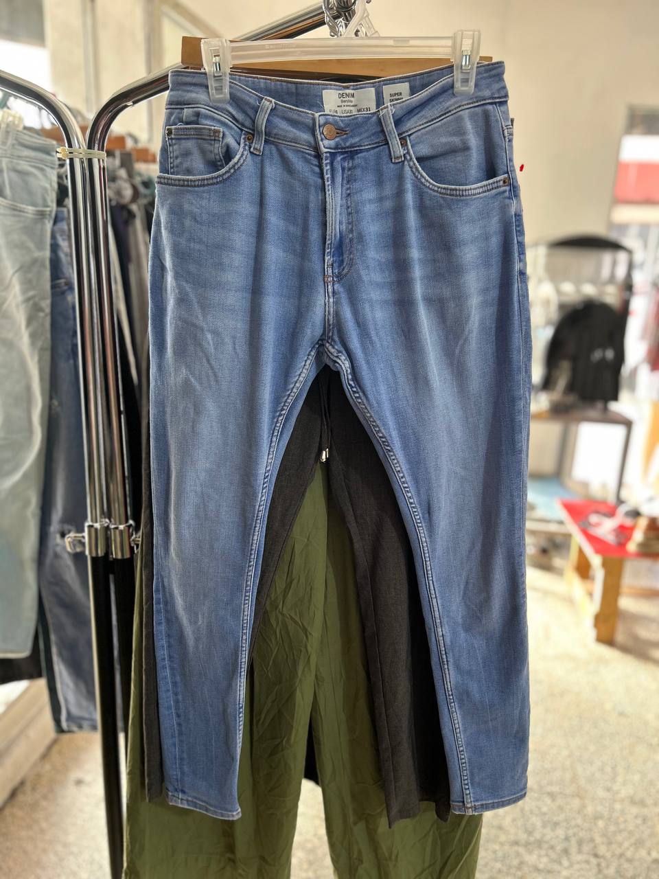 Jean Bershka Azul de Hombre