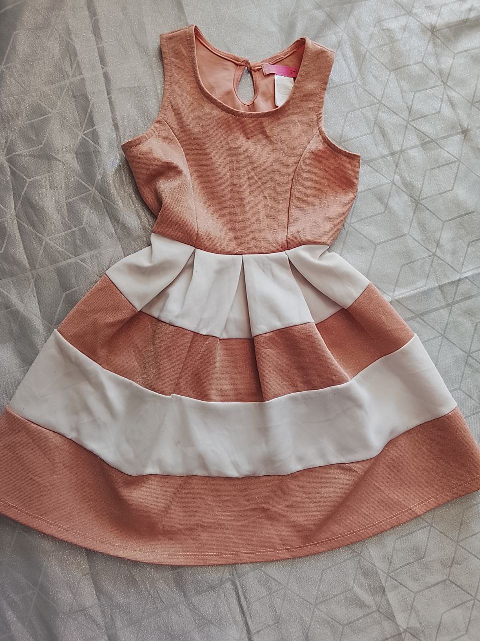 Vestido Hip Blanco con Rosado de Niño